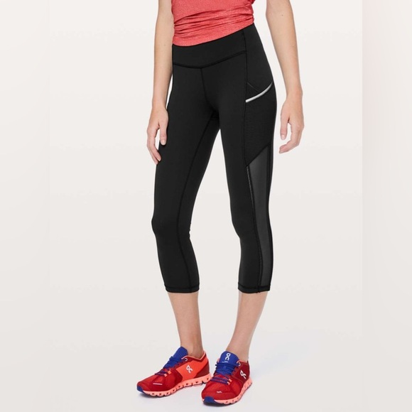 EC Lululemon Speed Up Crop *High Mesh 21" Black Sz 4 - Picture 1 of 8